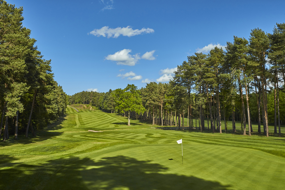 Foxhills Longcross course 14th